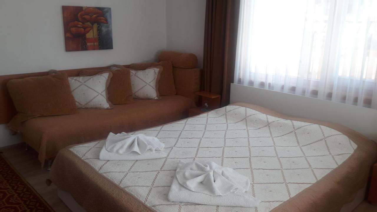 Guest House Stoletnika Яґодіна Екстер'єр фото